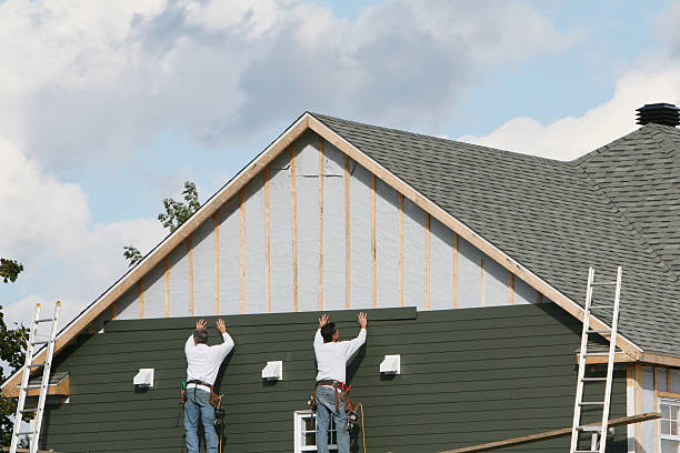 Professional Wood Siding technician working in North Lewisburg, OH